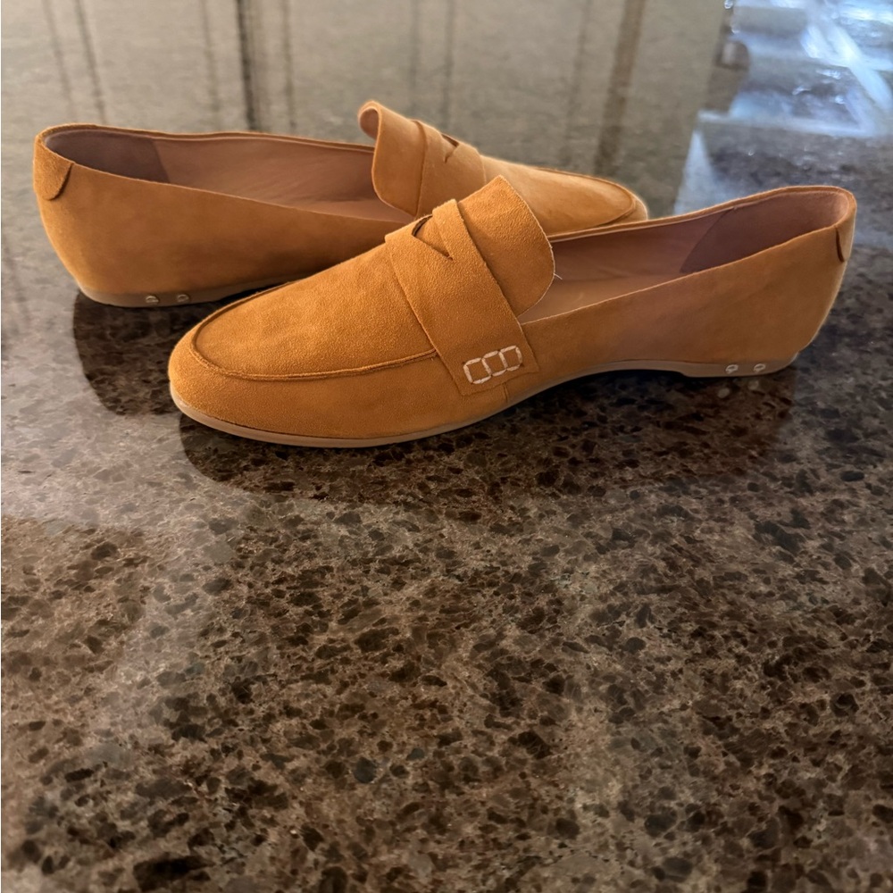 NWT~ Beek Moorhen Penny Loafers in Caramel - Picture 5 of 6